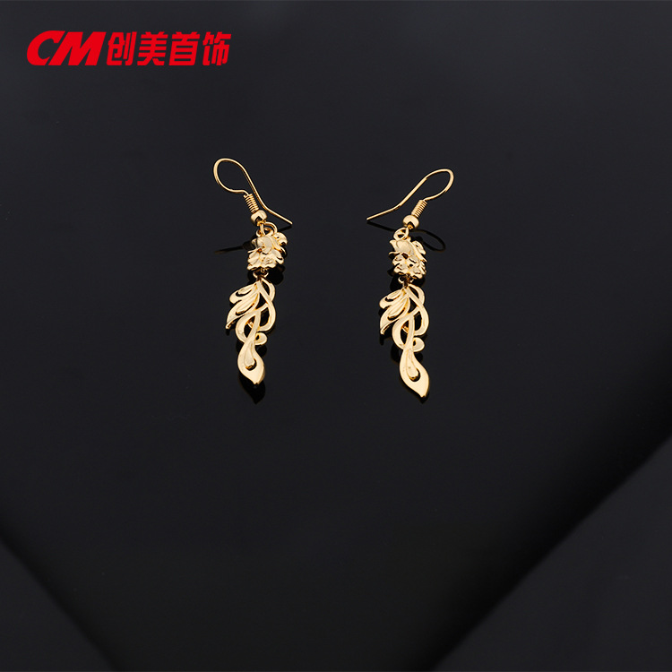 Chuangmei Jewelry 24K gold-plated earrings, ear buckles, European and American fashion accessories, earrings, four-leaf clover earrings for women pic 4