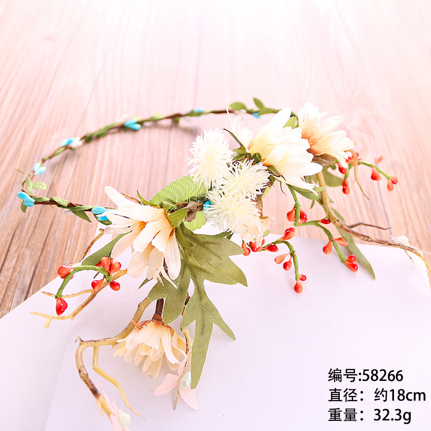 2018 Korean-style forest-themed bridal headwear and hair accessories, artificial flowers, antler garlands, studio wedding photography headwear and headwear pic 5