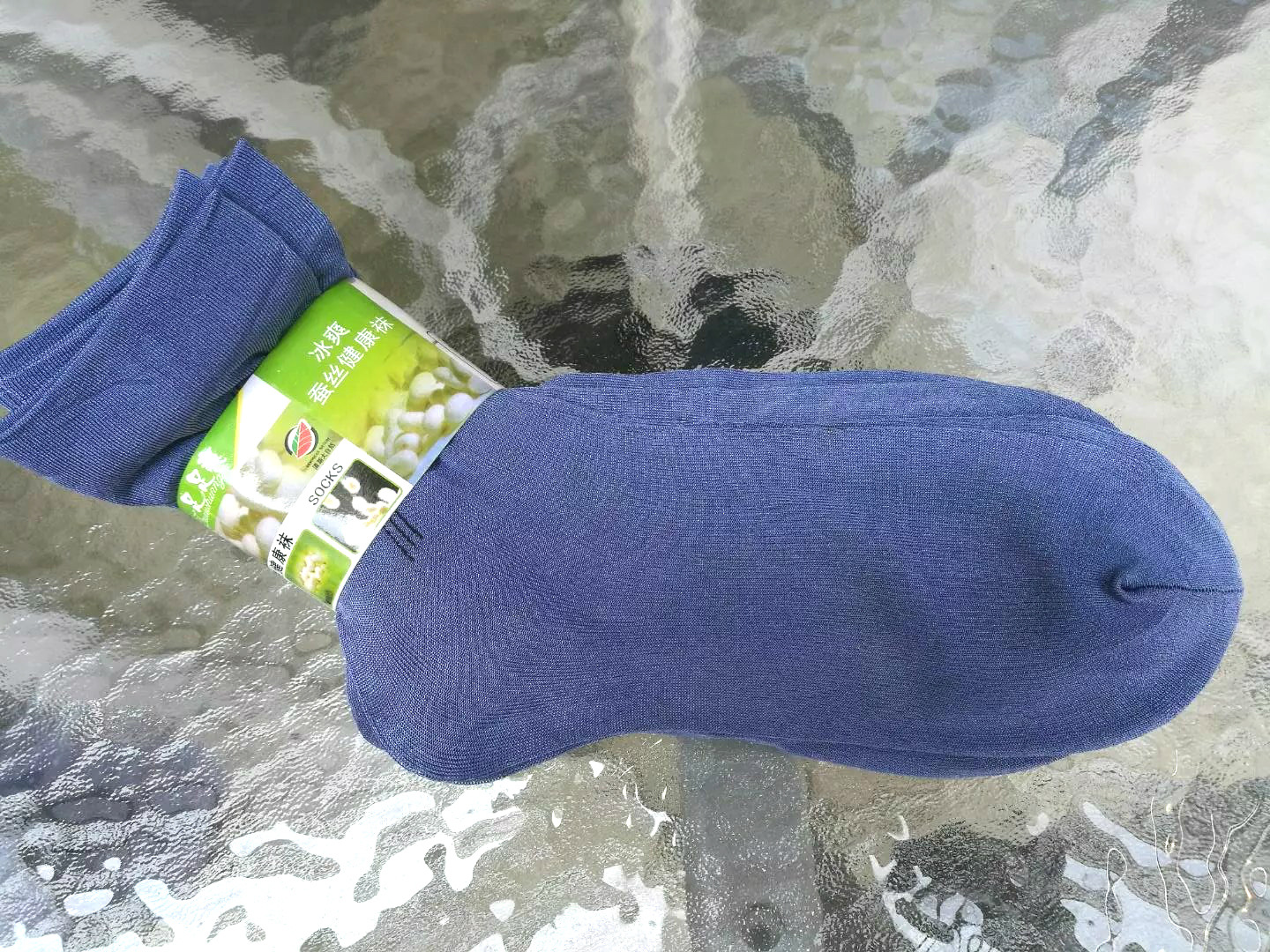 Verano hombre de color sólido medias de tubo corto calcetines negocios perla de terciopelo mercerizado moda calcetines de seda helada stand pic 5