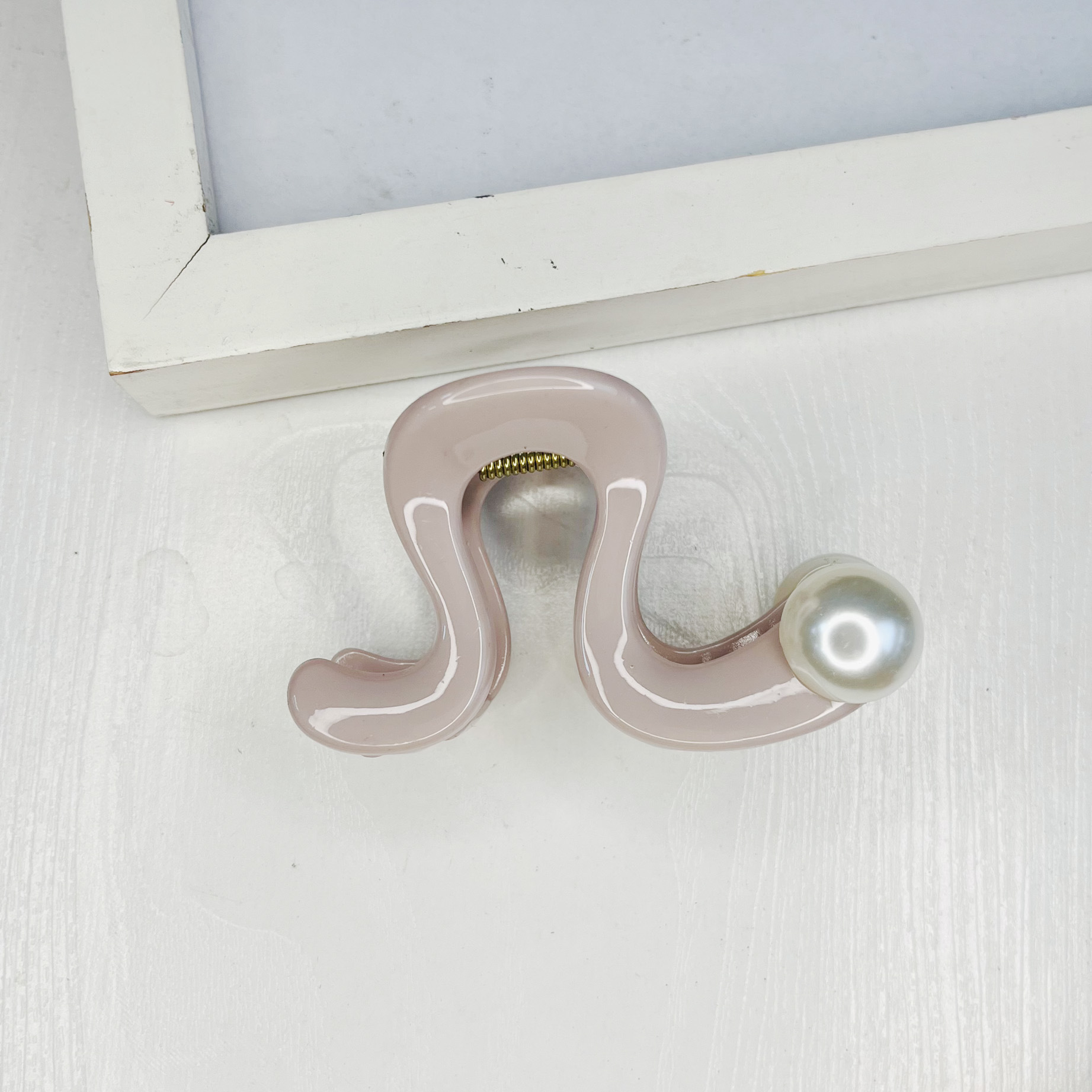 The 2025 National Trend series hairpins feature a niche design with geometric leopard print pearl hairpins, exuding a feminine and high-end charm. They are medium-sized semi-clip headwear pic 26