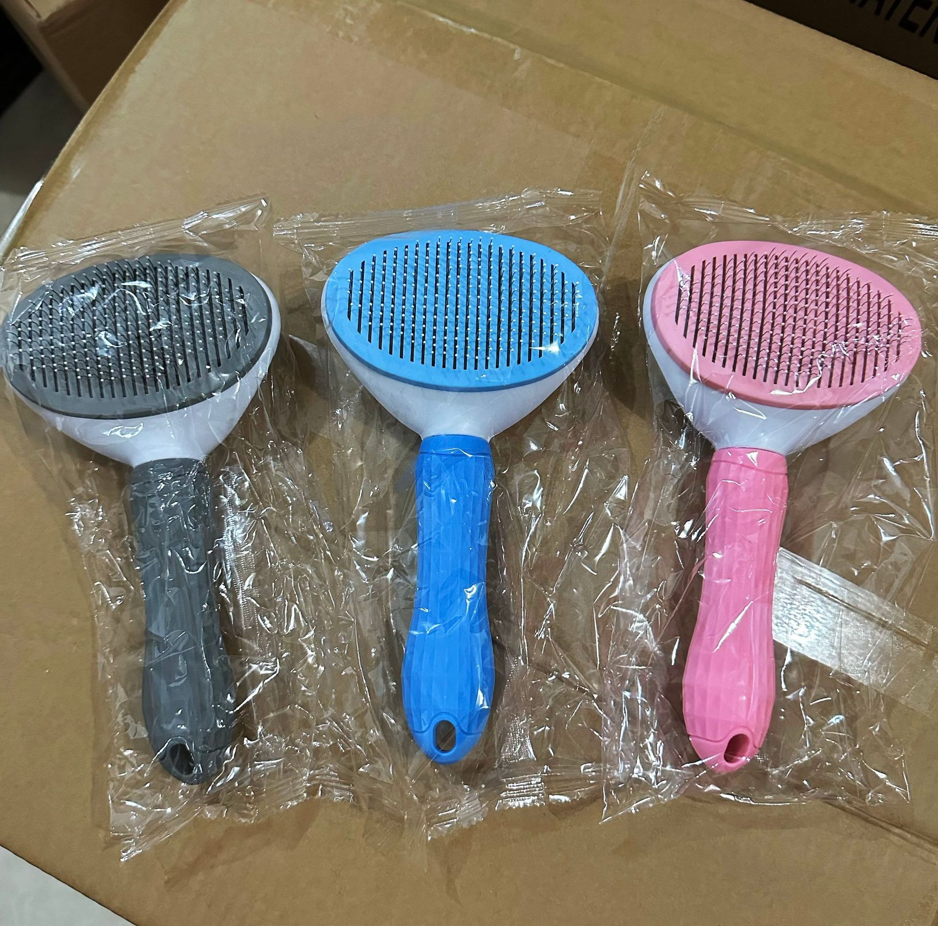 Pet comb cleaning brush, floating hair cat self-cleaning comb, hair removal comb, dog hair one-click hair remover, needle comb, pet supplies pic 2