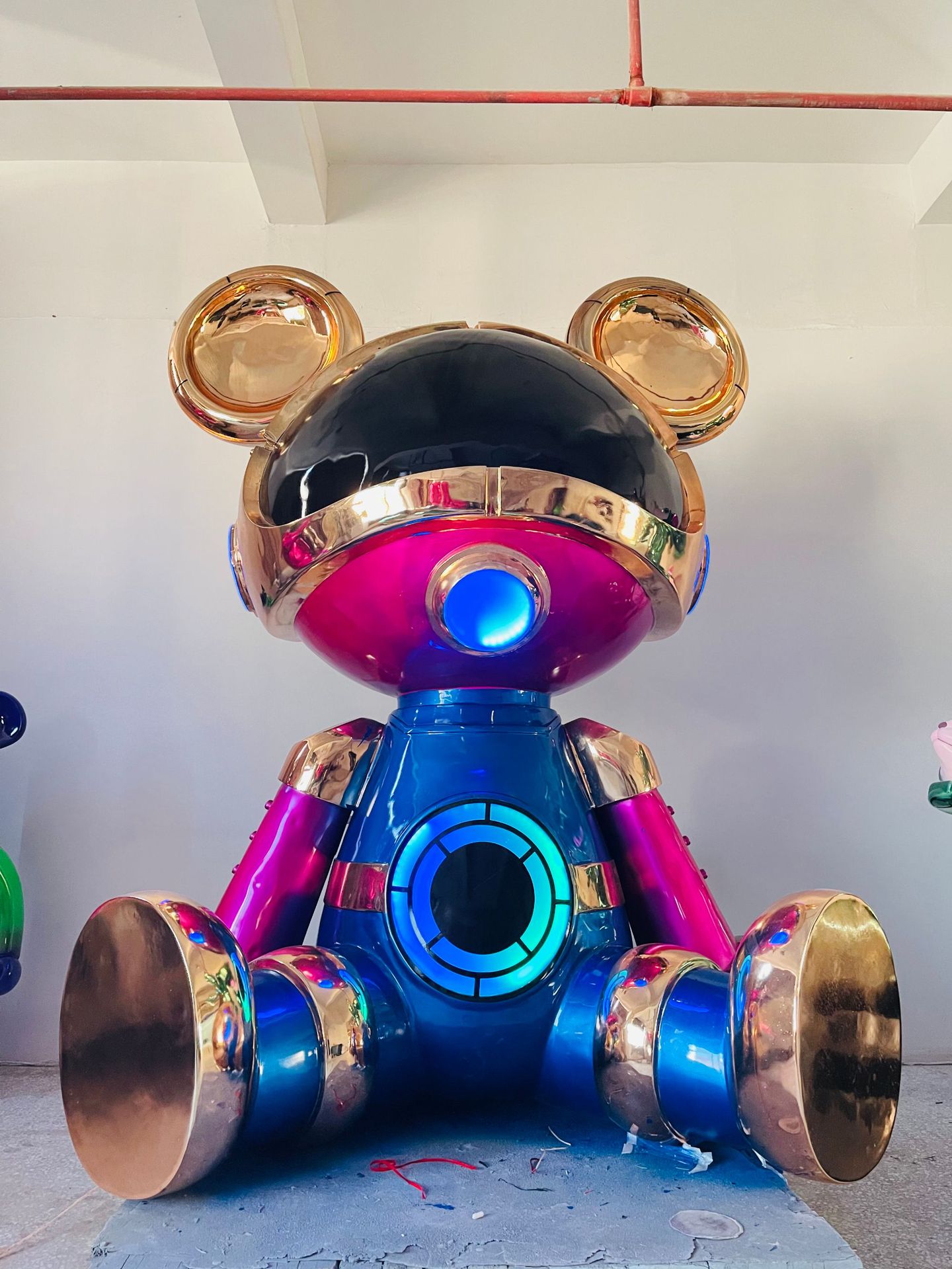Cartoon robot bear large decorative items, modern light luxury living room floor-standing sculptures, shopping mall opening, relocation gifts, craft decorative items pic 1