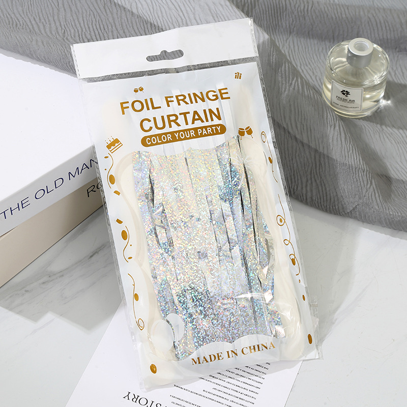 1*2M炫彩高亮镭射雨丝帘儿童节舞台装饰道具生日装饰反光流苏门帘详情5
