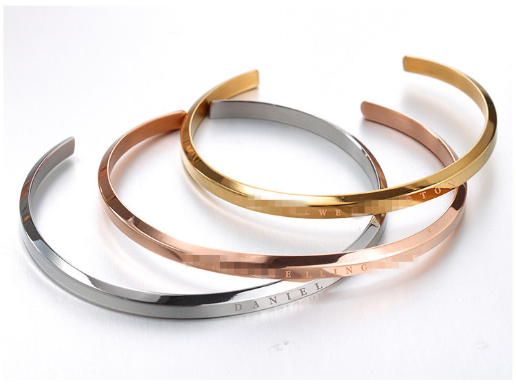 Wholesale live-streaming supply of DW-style simple titanium steel bracelet C-shaped open beveled bracelet from the source factory pic 7