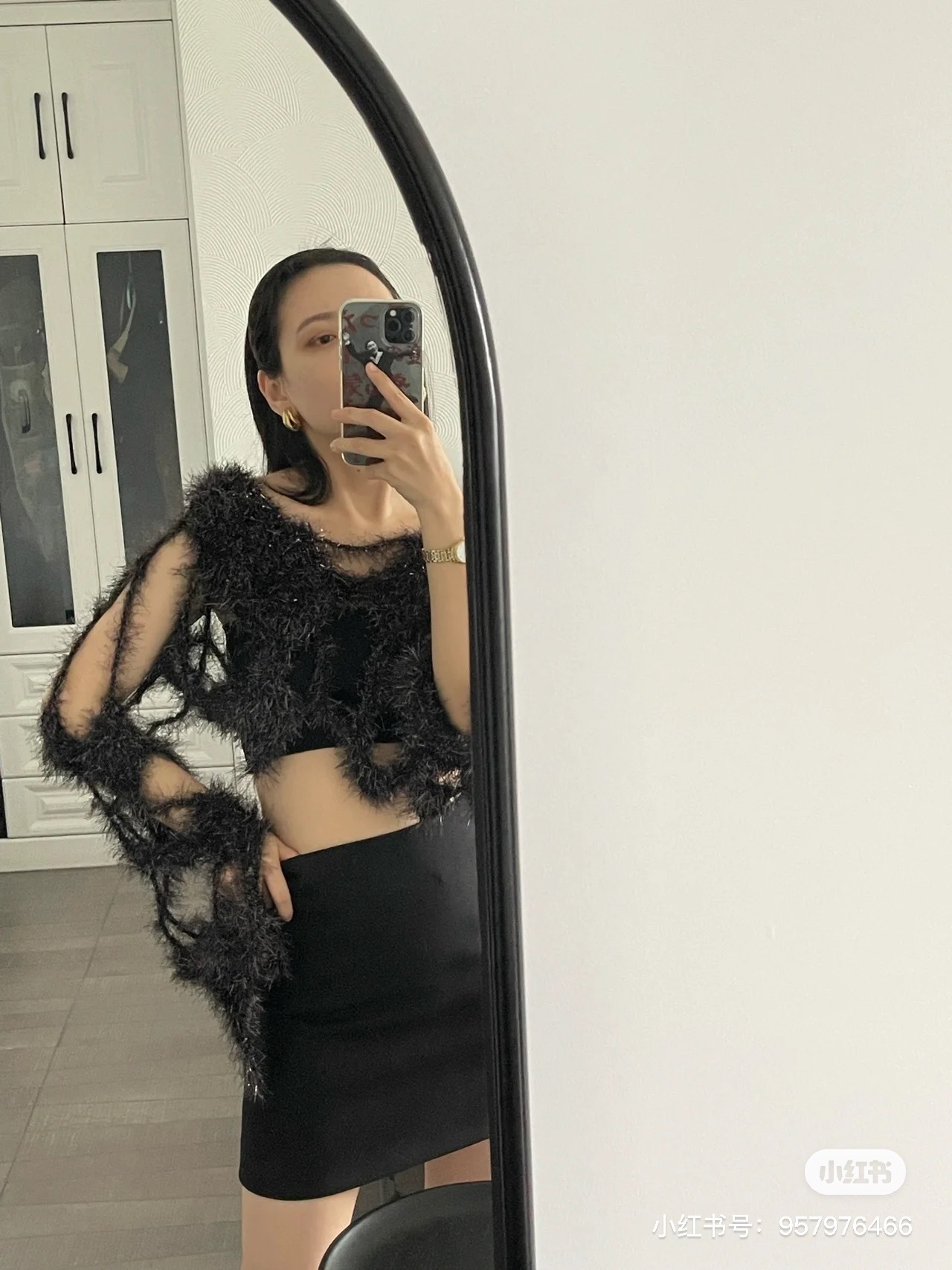 Летом 2022 года новый яньо разработал дизайн «горячих горячих парней», которые похудеют на 100 рабочих платьев с высокой талией и полуобтягивающей юбкой pic 9