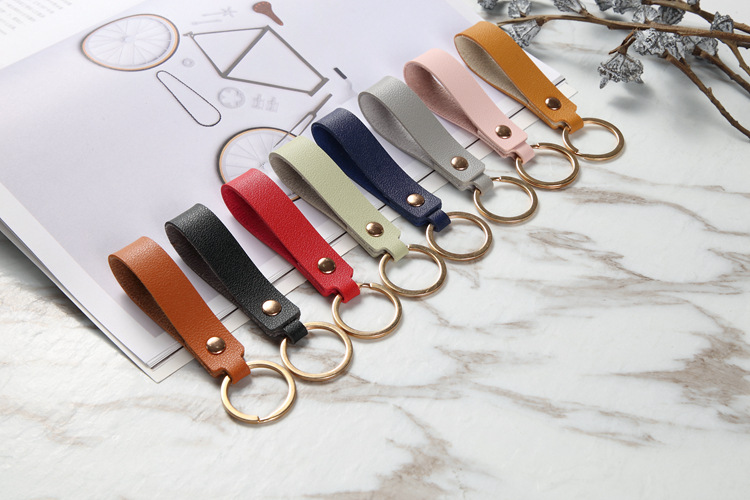 Wholesale of PU keychains, creative key chains, leather keychains, pendants, business gifts, leather car key ropes pic 14