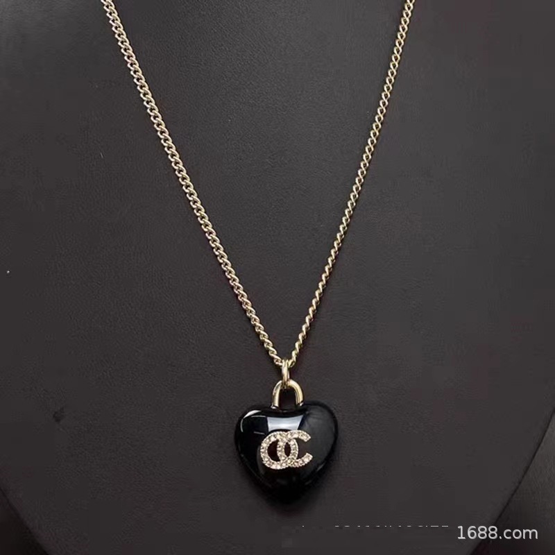 小香项链女新款香奶奶高版本跨锁骨链境复古双C珍珠毛衣链厂家直详情13