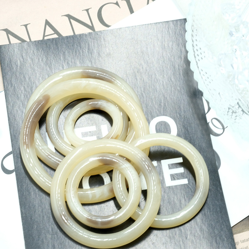 Resin circular ring, sweater, coat, skirt, decorative circle buckle, bag, shoe, hat accessory buckle, resin waist buckle, decorative buckle pic 5