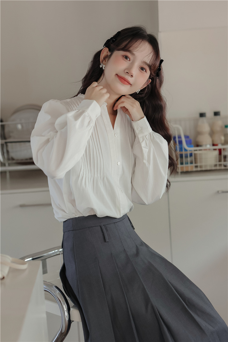 2024秋季新款韩版法式v领蕾丝衬衣女设计感褶皱长袖衬衫宽松上衣详情11
