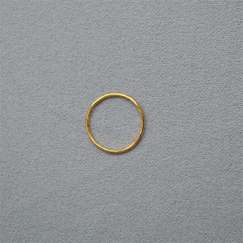 This niche high-end ring is a stylish and stylish quality ring that is versatile for women. It features a light luxury and niche design as a tail ring pic 4