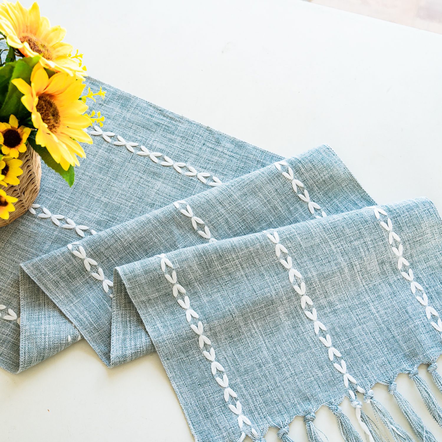 New cross-border Amazon handcrafted table flag, hollowed-out American country white tablecloth, dressing table scarf factory wholesale pic 56