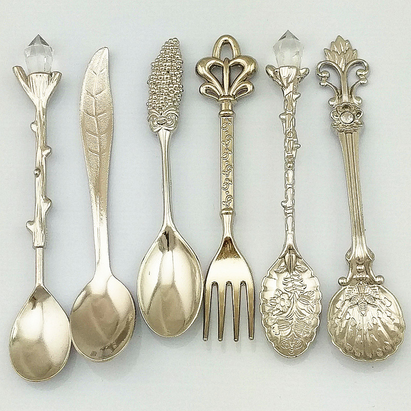 Retro European court tableware 6-piece set: fruit fork, cake fork, pomegranate flower, coffee spoon, small spoon, gold and silver, bronze, dessert spoon, dessert fork, coffee mixing spoon, tableware, ice cream spoon, fork spoon pic 49