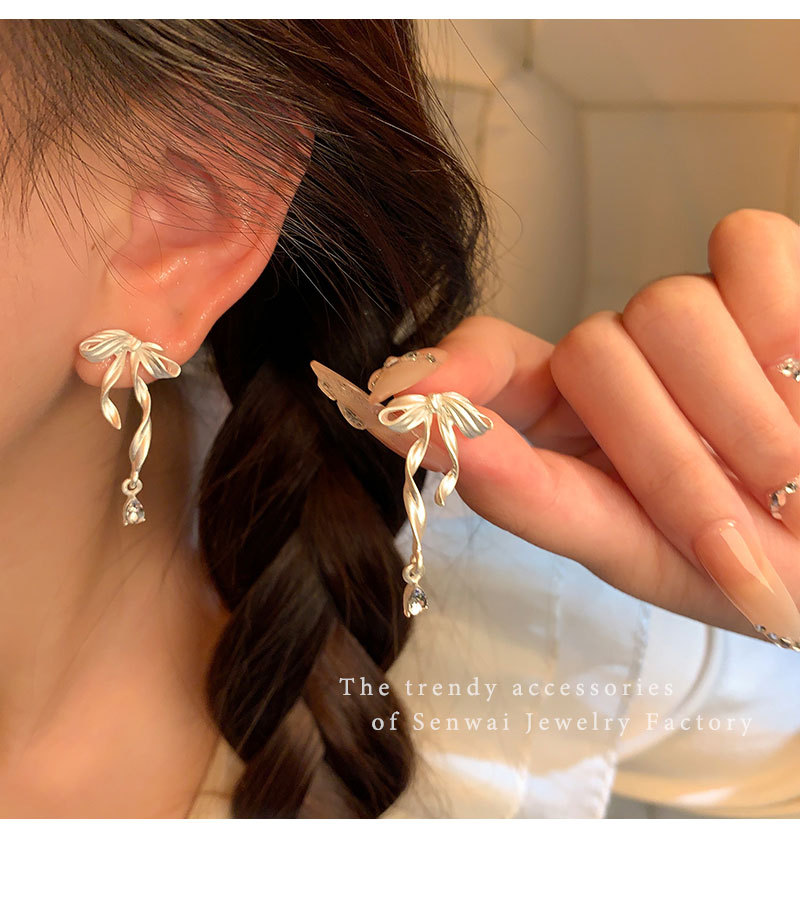 闪钻蝴蝶结丝带耳环女甜美气质高级感耳钉韩国百搭爆款耳饰品批发详情11