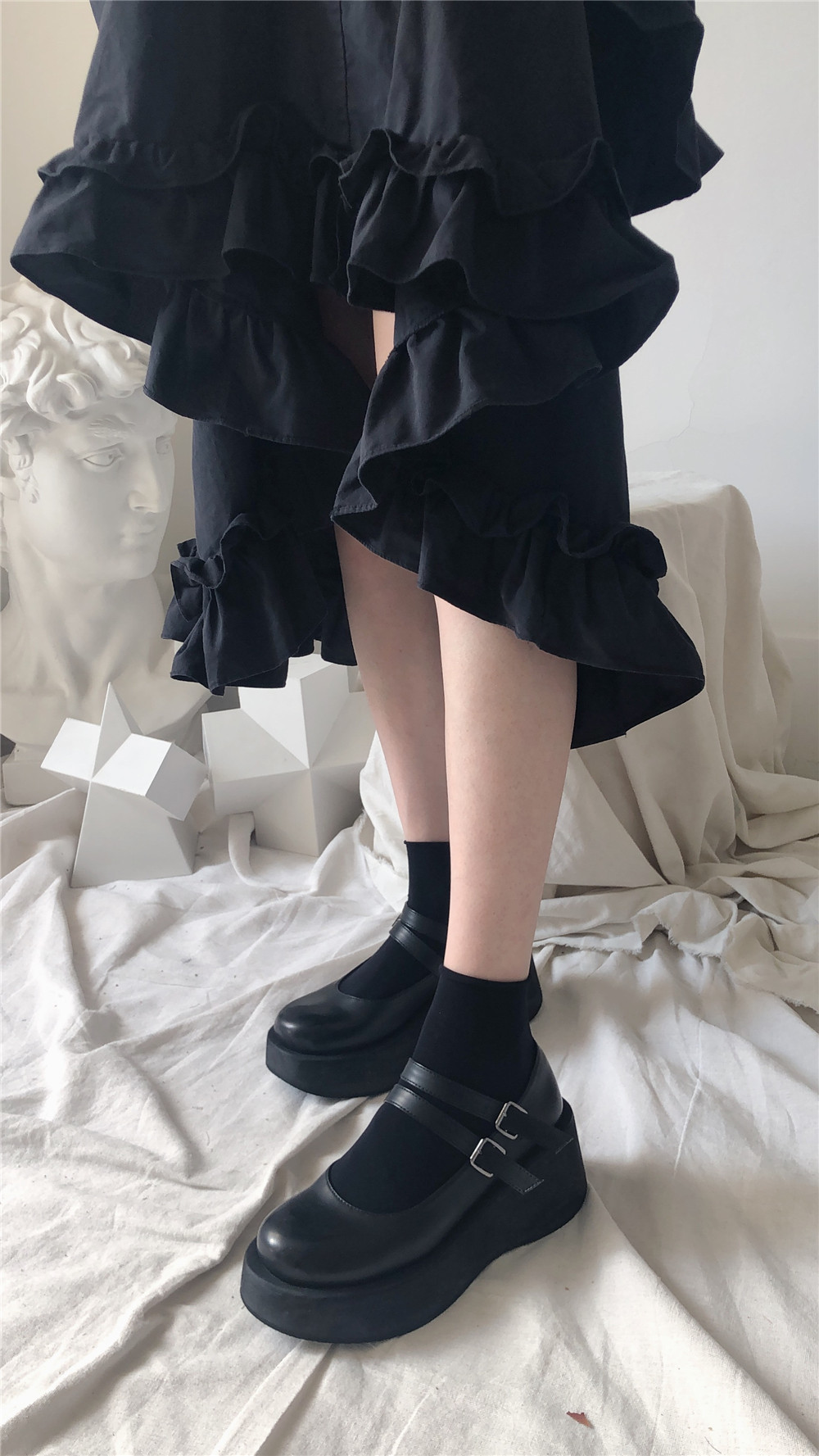 Classic and versatile jk black and white mid-calf knee-high socks that can be worn all year round, featuring non-permeable velvet calf socks pic 3