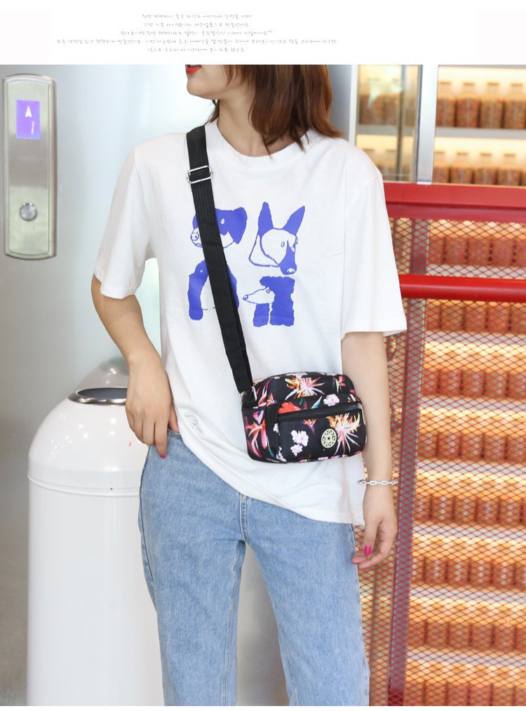 The manufacturer wholesals the new style of popular street stall supplies, casual and fashionable bags, and the new single-shoulder crossbody backpack for mommy pic 10