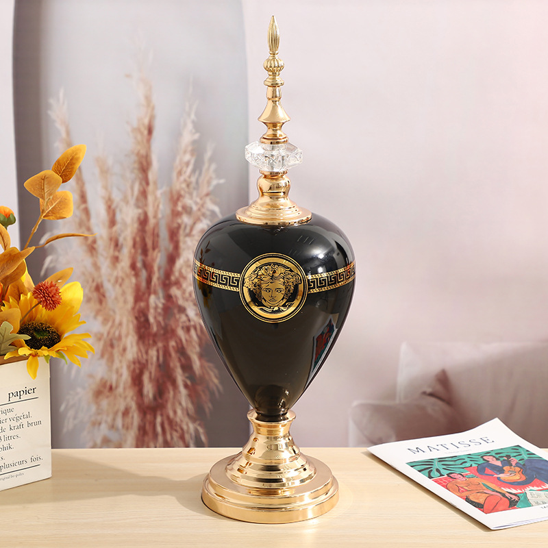 Creative retro ceramic craft products, hotel decorative ornaments, European-style ceramic decorations, classical decorative bottles, candlesticks pic 2