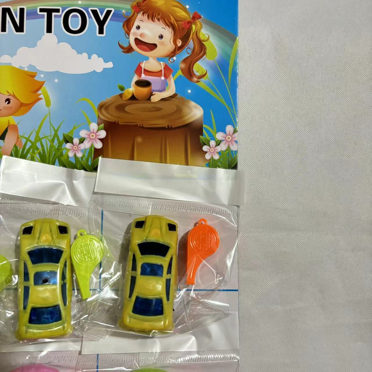 义乌玩具批发儿童口哨小车二合一赠品礼品地摊夜市吊板挂板玩具详情2
