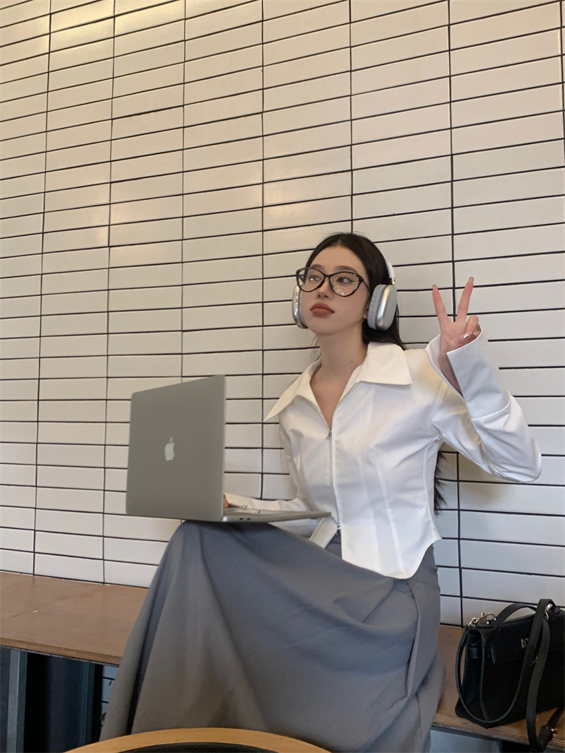 实拍2023春季新品艺术学姐白色衬衫女高级感短款修身长袖拉链衬衣详情12