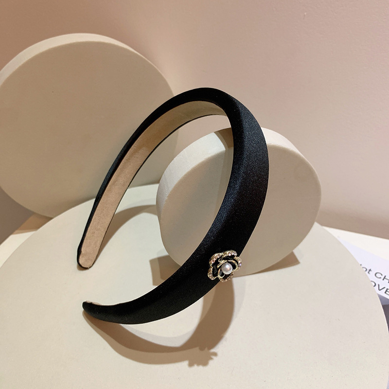 High-end Xiaoxiangfeng hair clip headband for women 2023 New high top headband spring and Summer facial cleansing hair accessory for women pic 3