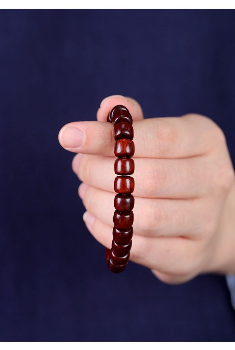 Wholesale of small-leaf red sandalwood bucket bead bracelets for women, new Chinese-style simple sandalwood plain ring bracelets for men and women pic 5