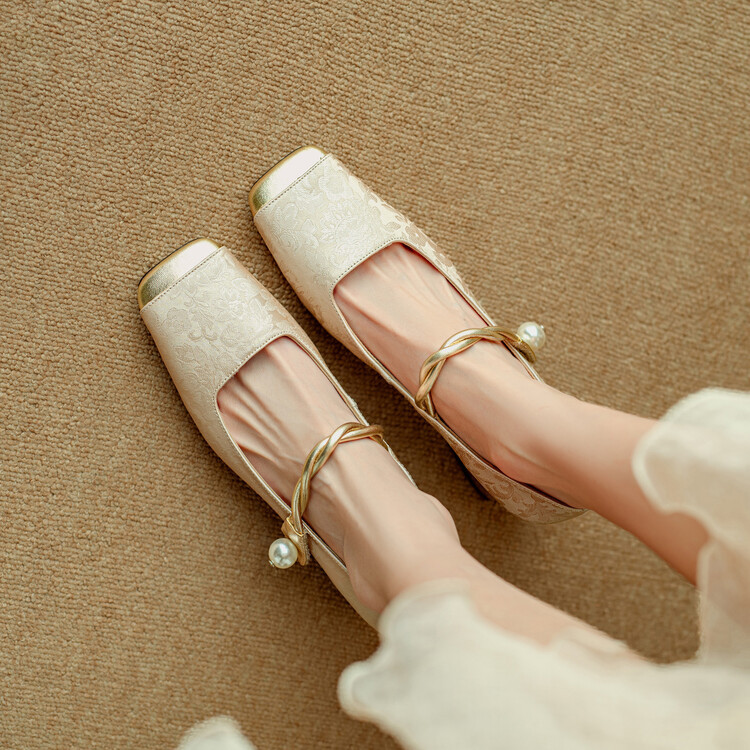 新中式国朝风单鞋2024春季新款百搭复古法式粗跟方头浅口女士单鞋详情57