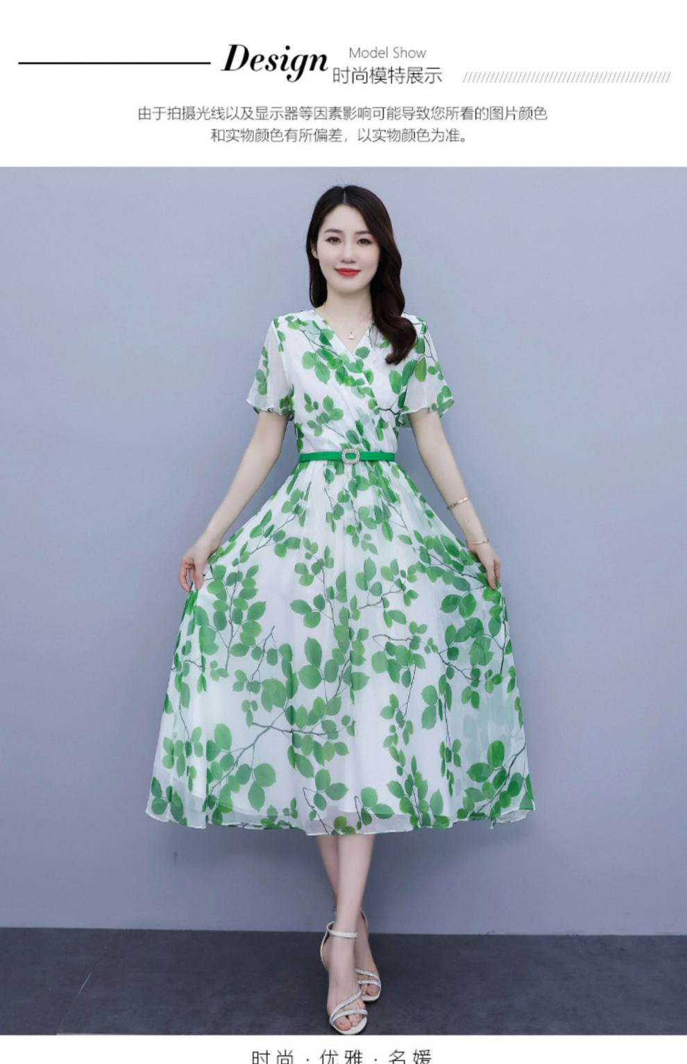 This fresh and elegant chiffon floral dress is a new early autumn style with a tie that cinches the waist and slimming the figure. It is a fashionable and youthful long dress for summer pic 11