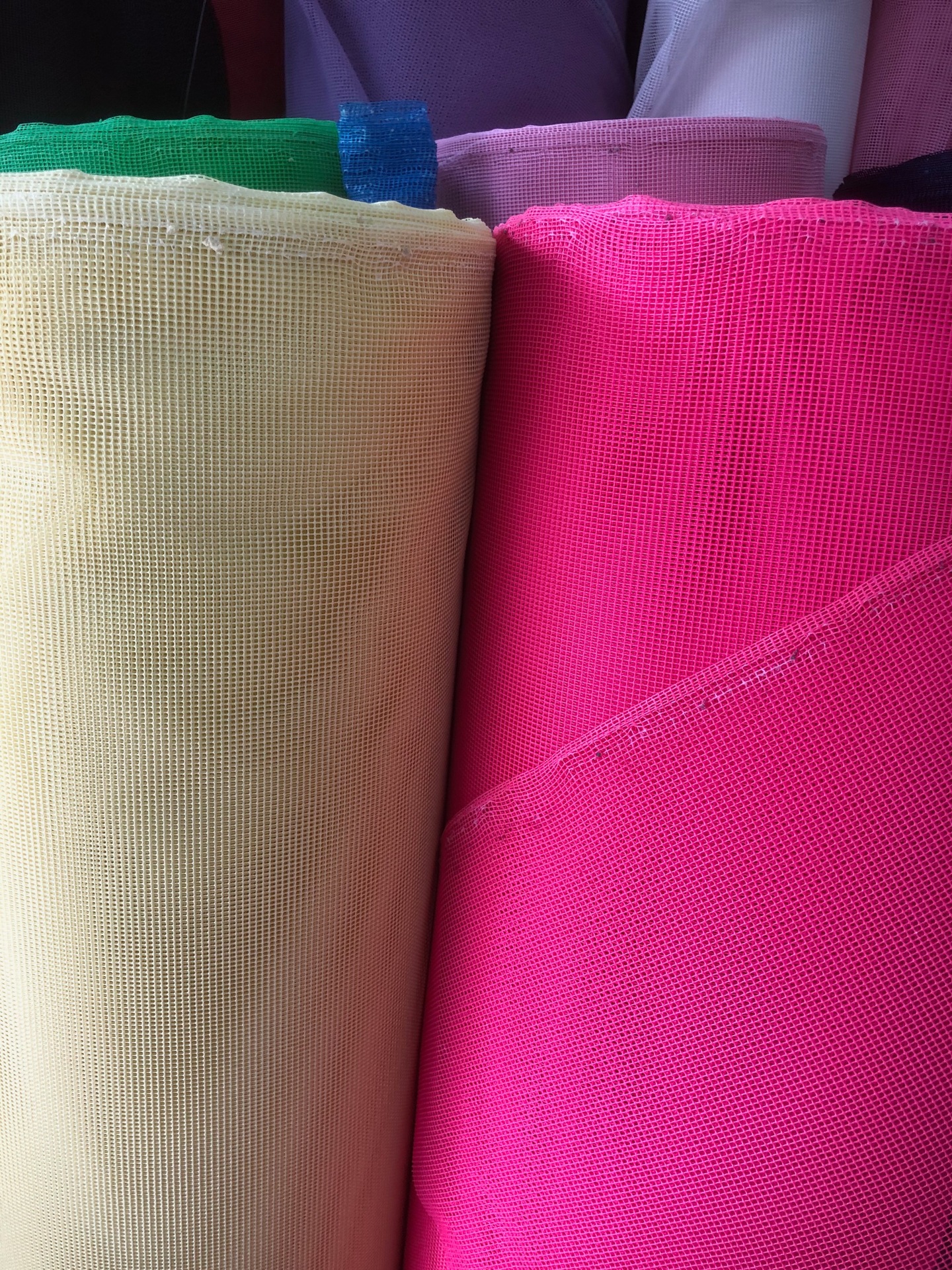 Malla de plástico de PVC, pvc pequeño cuadrado, fábrica de tela de malla de pvc venta directa en stock pic 10