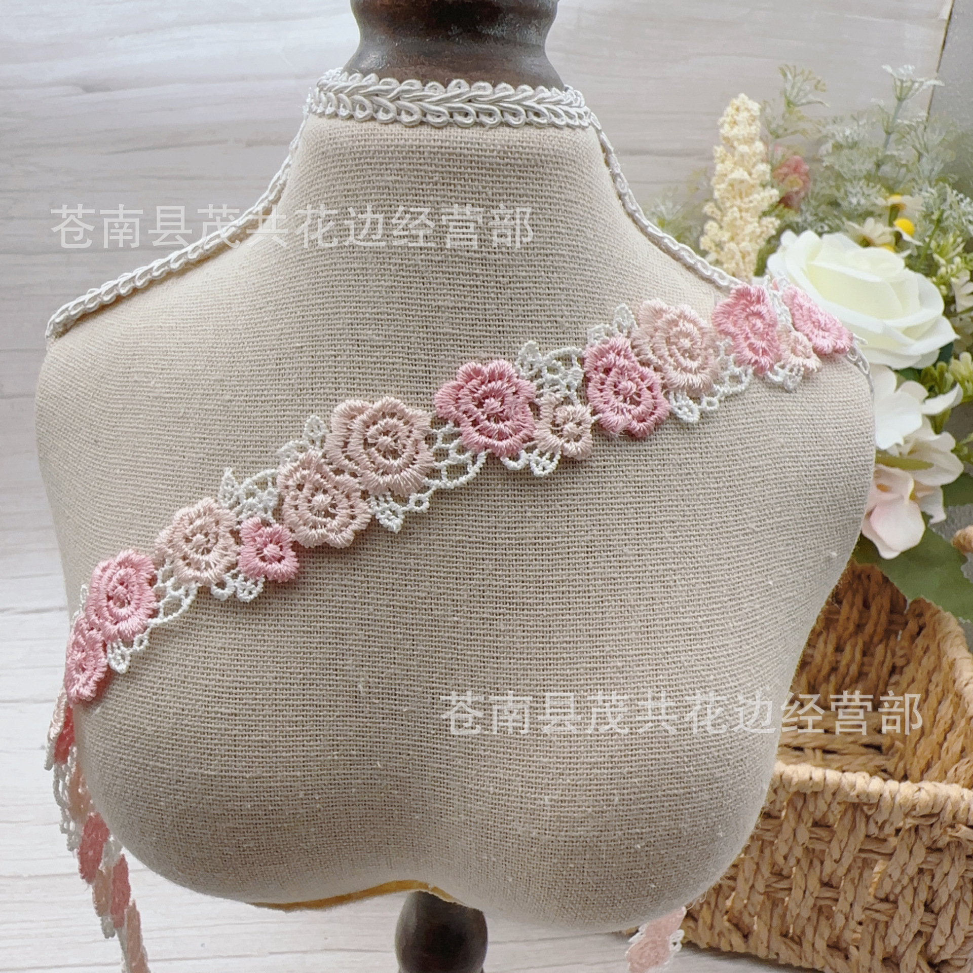 Water-soluble multi-color embroidered lace rose, water-soluble barcode, Chinese and ethnic style cheongsam clothing lace accessories pic 3