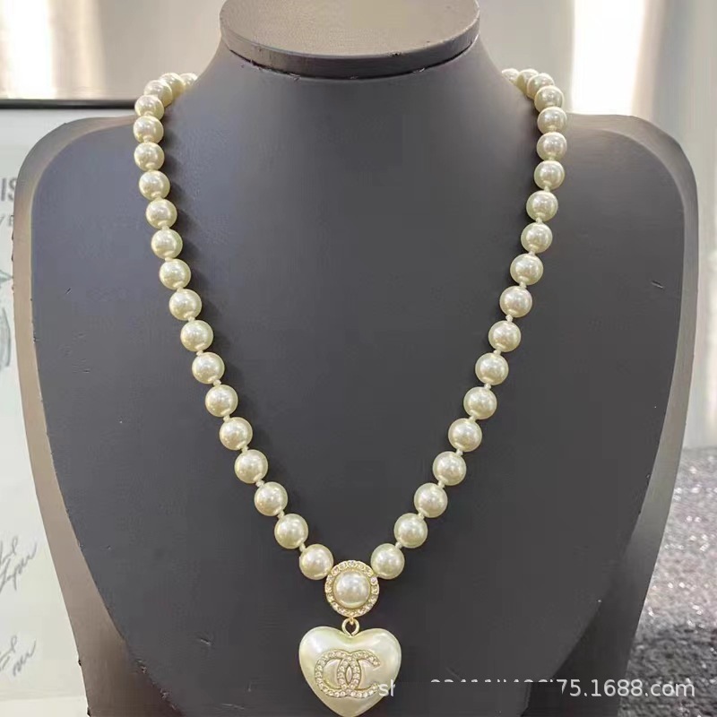 小香项链女新款香奶奶高版本跨锁骨链境复古双C珍珠毛衣链厂家直详情10