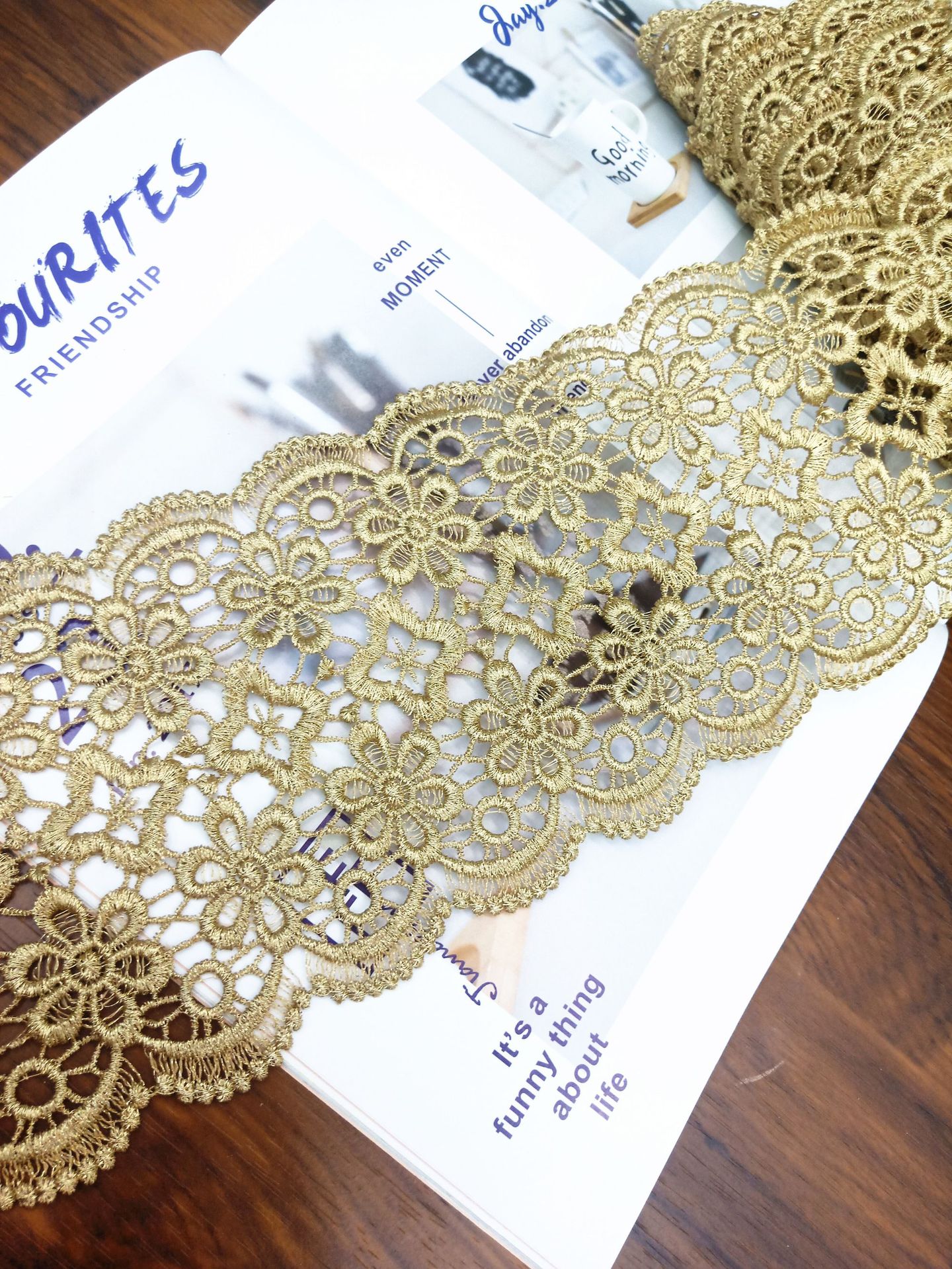 Factory direct sales of lace, wide edge gold thread, double-sided water-soluble lace, embroidery, hollowed-out embroidery, clothing accessories, lace flowers pic 4