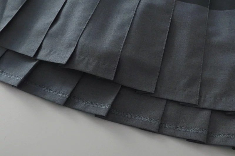 The new TB college style four-bar high-waisted pleated skirt in the summer of 2019 in Europe and America is A bestseller. The A-line skirt is short in the front and long in the back to prevent exposure pic 30