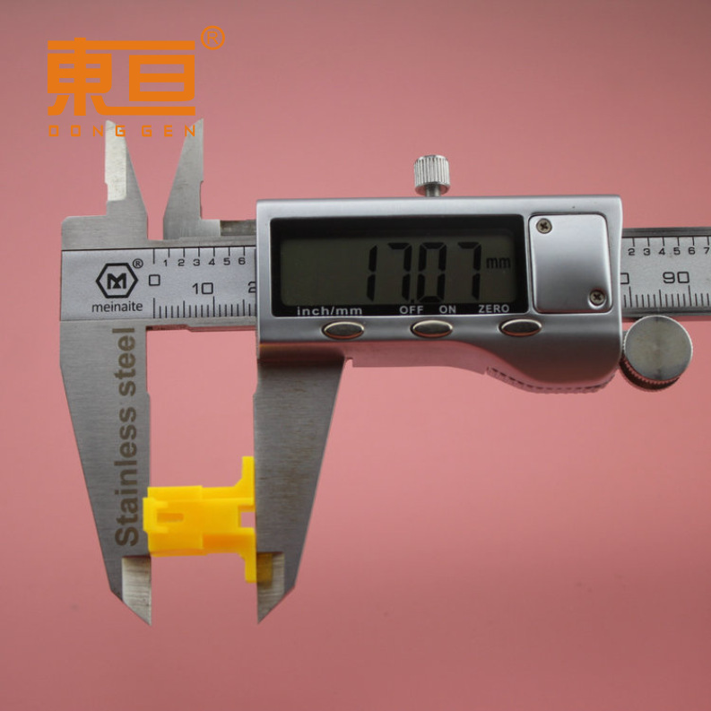 D2010172AB Huangding plug Double Plug Plastic Connector Toy accessory, Technology model parts pic 8