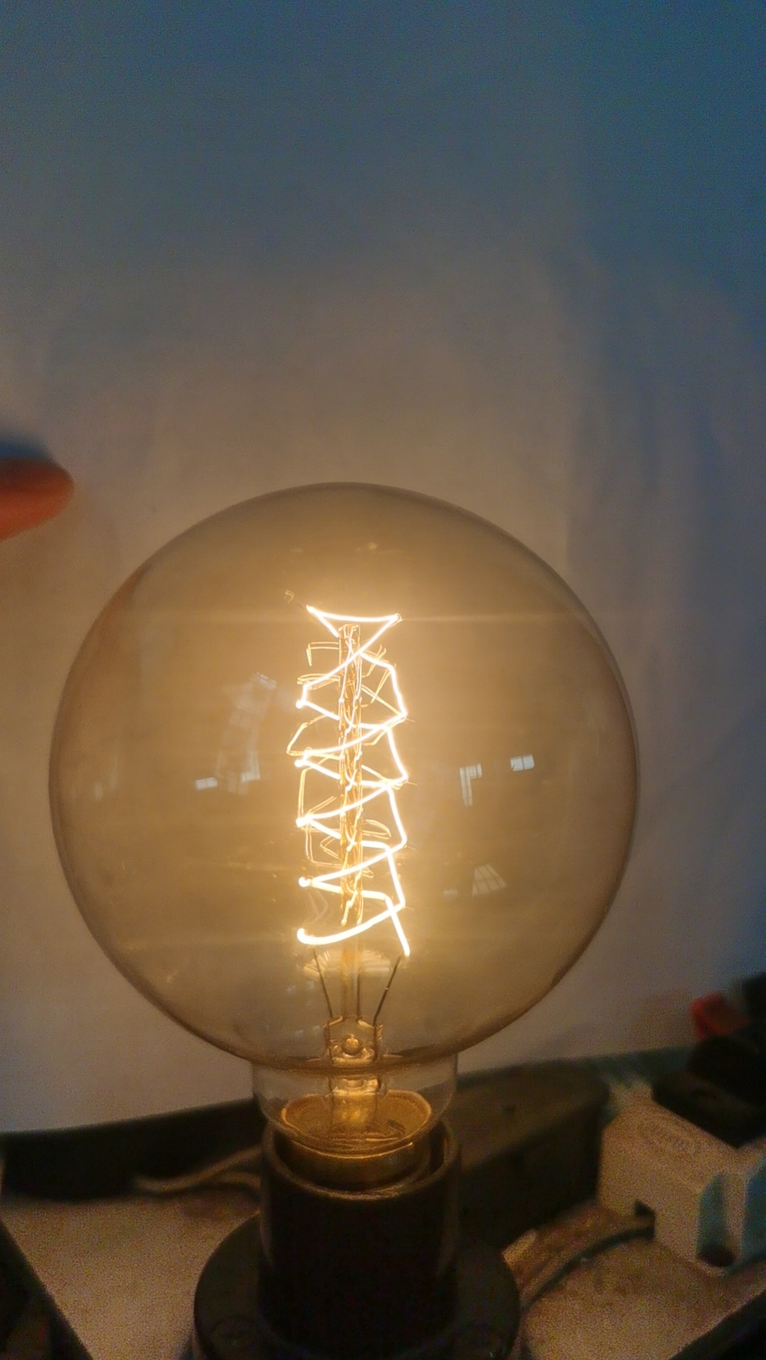 G95  220V 钨丝款个性创意艺术装饰 爱迪生灯泡 复古怀旧钨丝灯泡详情3