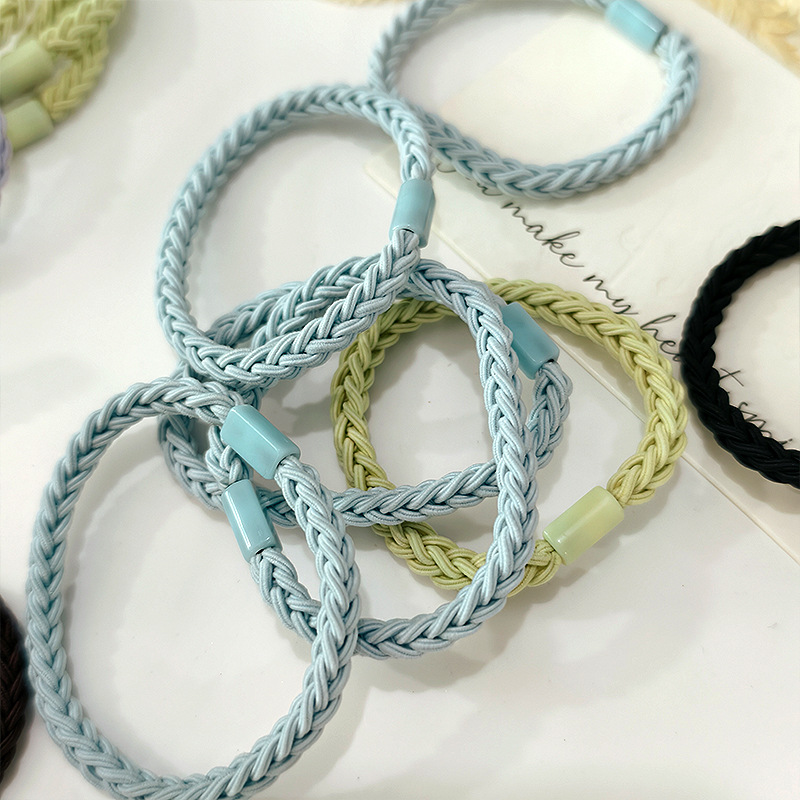 The basic hair band is highly elastic and durable. It can be used to tie a ponytail or hair. There are rubber bands, leather straps, hair ties, and leather straps for women. New style for 2025 pic 3