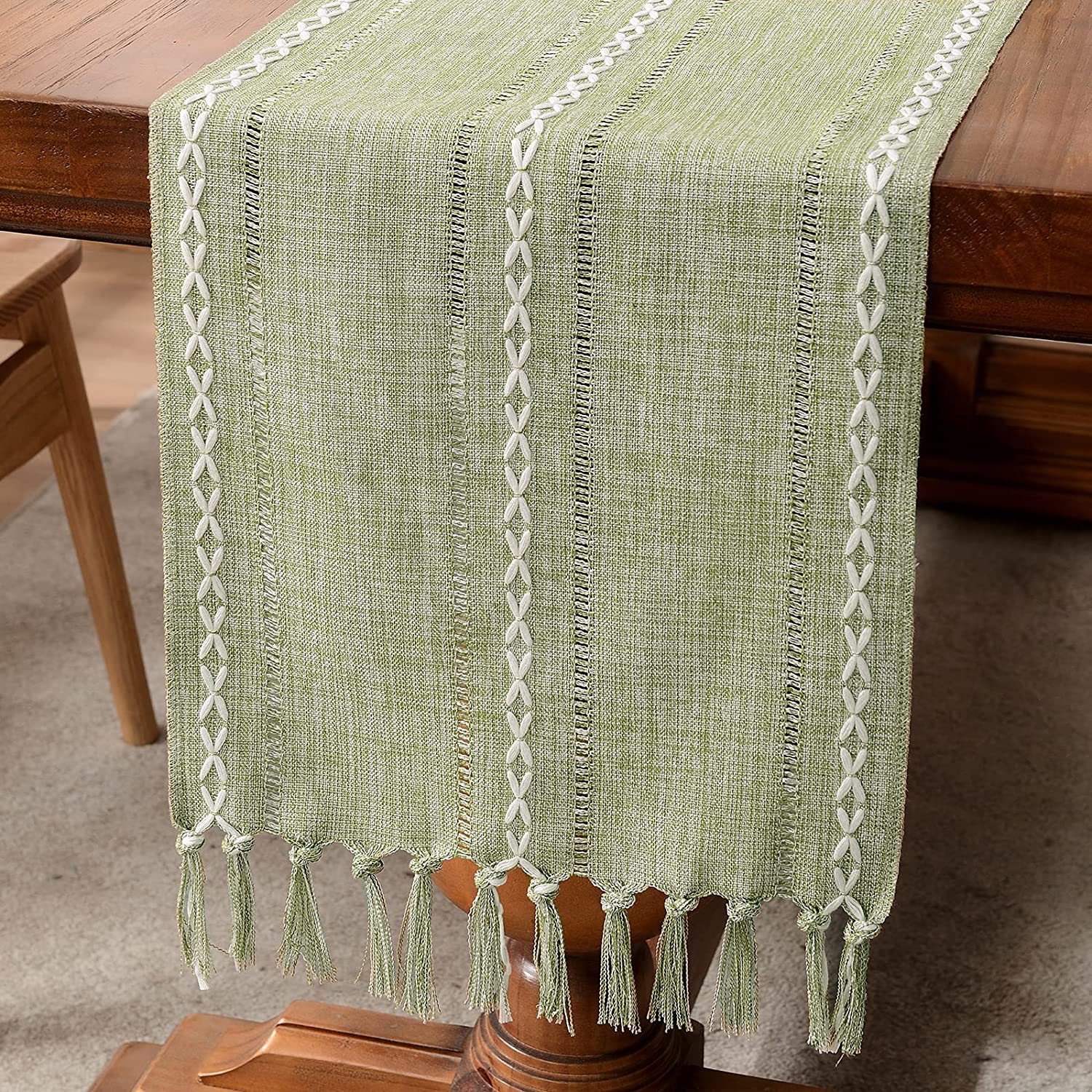 New cross-border Amazon handcrafted table flag, hollowed-out American country white tablecloth, dressing table scarf factory wholesale pic 21