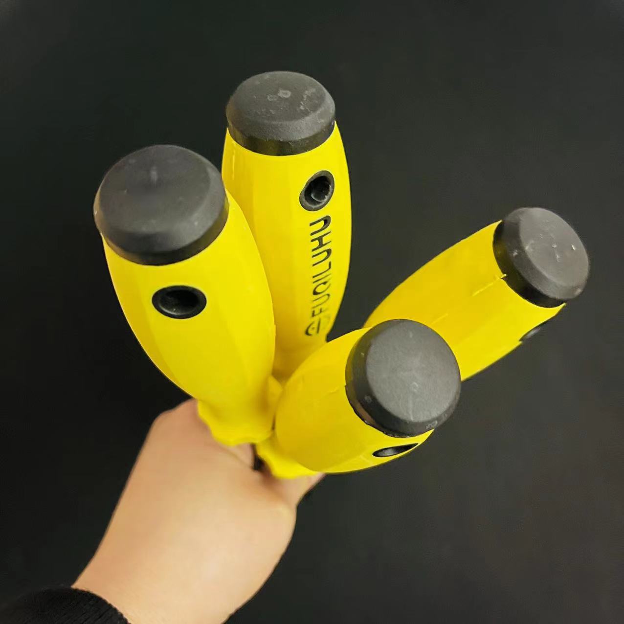 Magnetic screwdriver, cross-head magnetic screwdriver, multiple specifications of screwdriver, cross-head screwdriver, wholesale 2 yuan pic 3