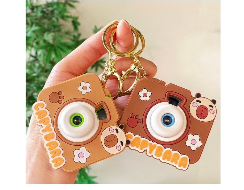 卡皮巴拉投影机钥匙扣小水豚发光相机儿童玩具包包挂饰精致小礼品详情15