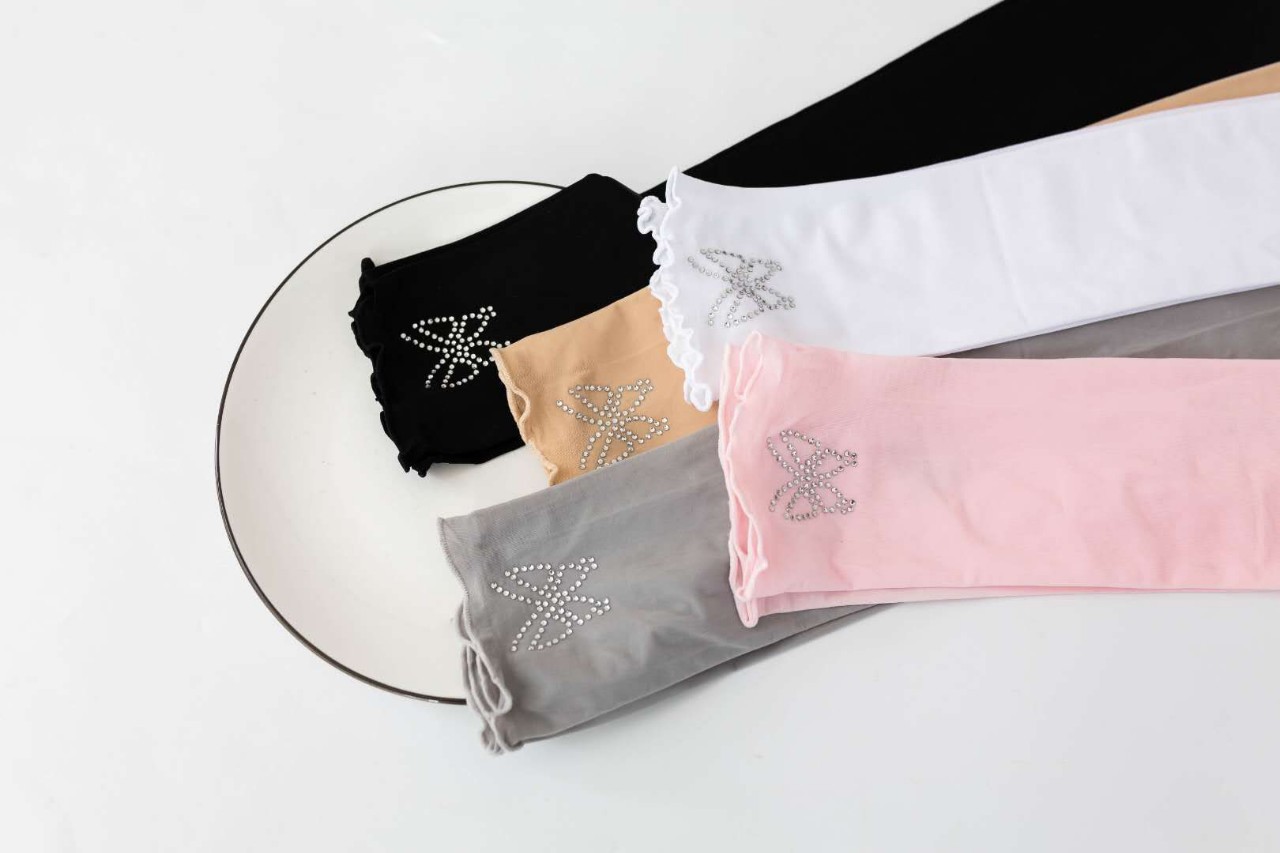 Free shipping summer ice sleeves with diamond-encrusted elastic mesh and ice silk, sun protection and breathable sleeves for driving, running and traveling pic 3