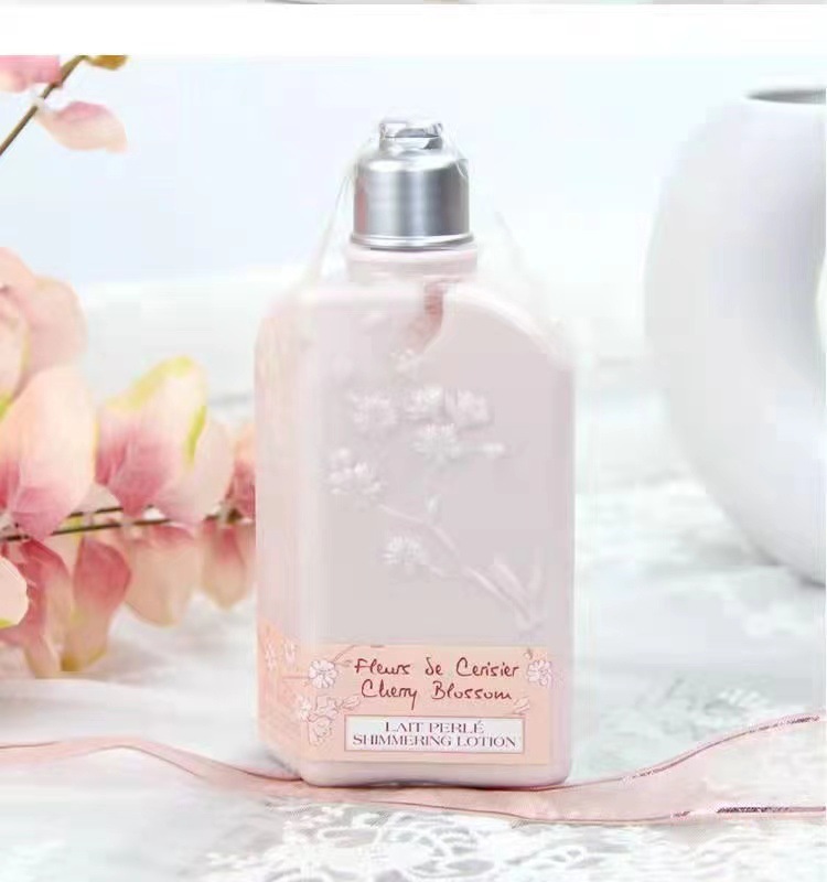 French Oushu Sakura Body Lotion, 250g Body Wash, Long-lasting Sweet Fragrance Gel, Hydrating and moisturizing pic 8