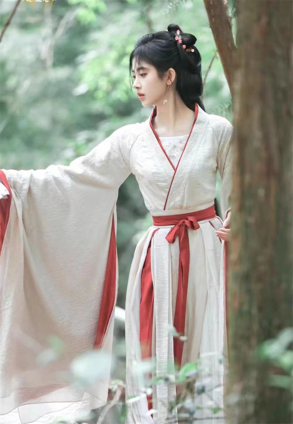 国潮花间令鞠婧祎同款影视古装汉服女2024新款魏晋风交领齐腰直裾襦裙详情8