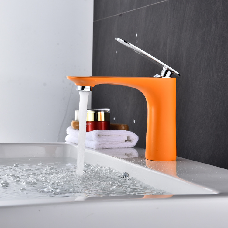 Best-selling bathroom porcelain faucet, hot and cold copper bathroom faucet, two-color European black lacquered single-hole washbasin faucet pic 33