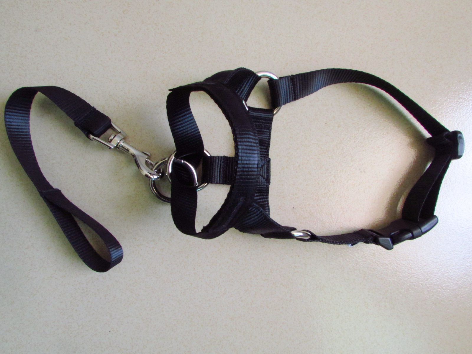Pet muzzles for outdoor and outdoor use, anti-biting and anti-licking. Dog muzzles with leashes, explosion-proof and impact-resistant pet leashes pic 5