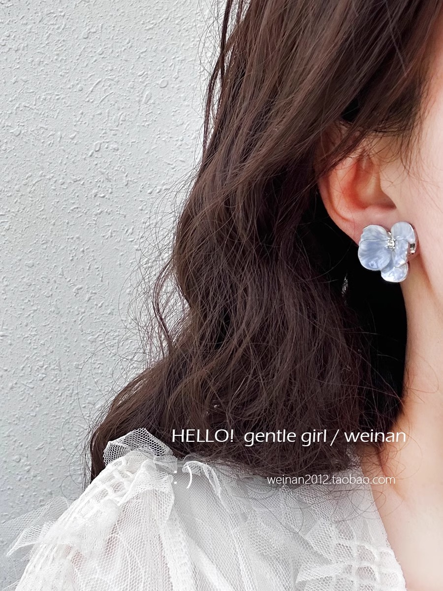Blue flower earrings, mosquito-repellent incense plate ear clips, no holes, high-end, niche retro style, light luxury stud earrings, Korean-style earrings pic 15