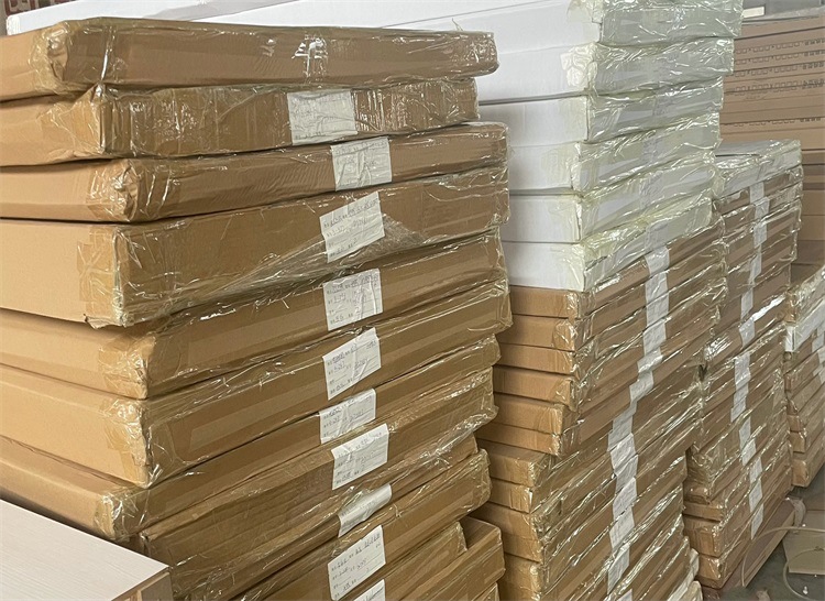 Factory direct sales of unpainted wooden doors, interior doors, bedroom doors, light luxury room doors, suite doors, solid wood doors, and undertaking project orders pic 10