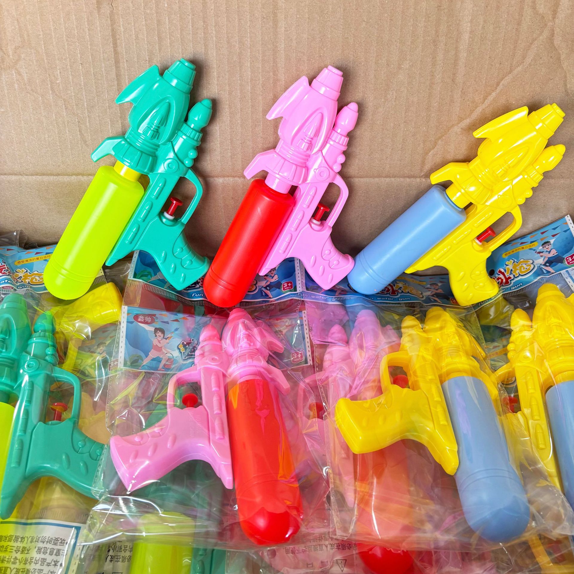新款儿童水枪夏季漂流水枪沙滩戏水户外玩具夜市摆地摊货源批发详情3