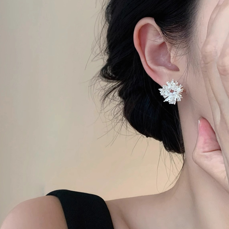 「霜穗」韩系太阳花几何珍珠耳饰蚊香盘耳夹无耳洞耳钉银独特耳环详情2