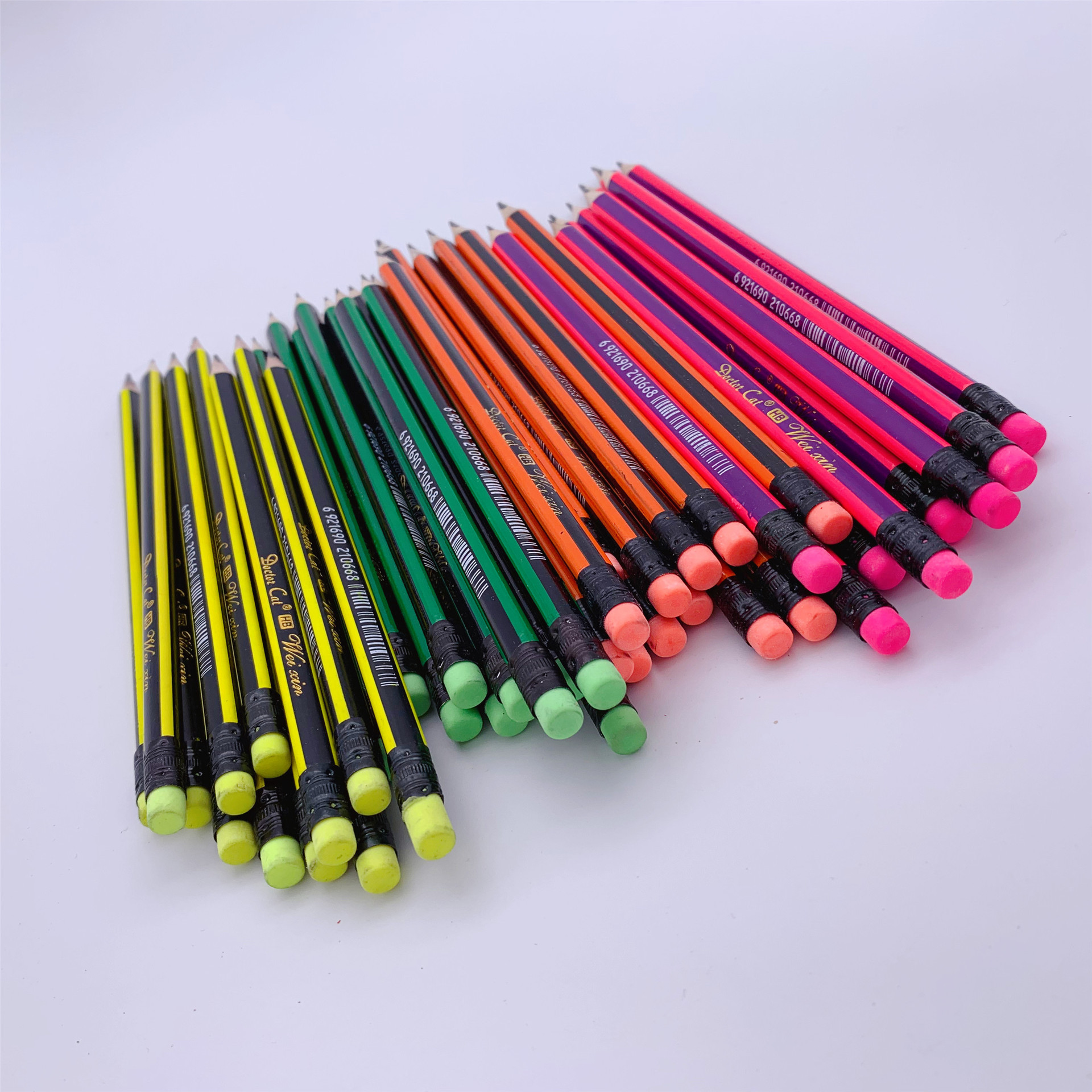 Twelve boxed pencils pic 5