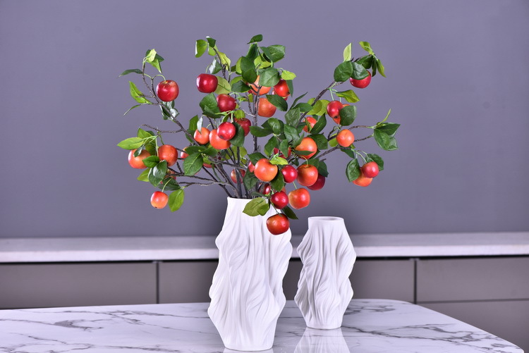 Wholesale of artificial apple branches, multi-leaf home decoration fruit branches, new Chinese-style New Year decoration berries from the manufacturer pic 9