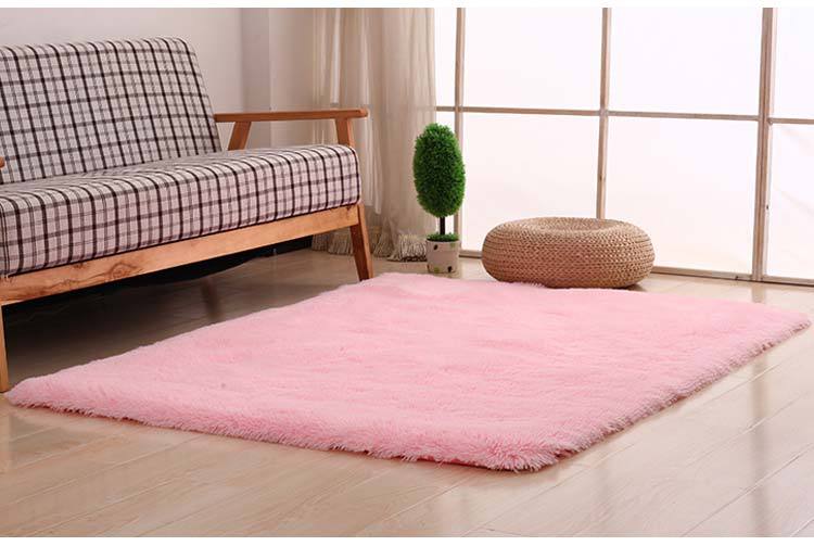 地毯,丝毛地毯,丝毛地毯地垫,客厅地毯地垫,卧室地毯地垫,茶几地毯地垫,床边地毯地垫,地毯易清理,现代简约地毯,简约羊毛地毯,丝毛床边地毯