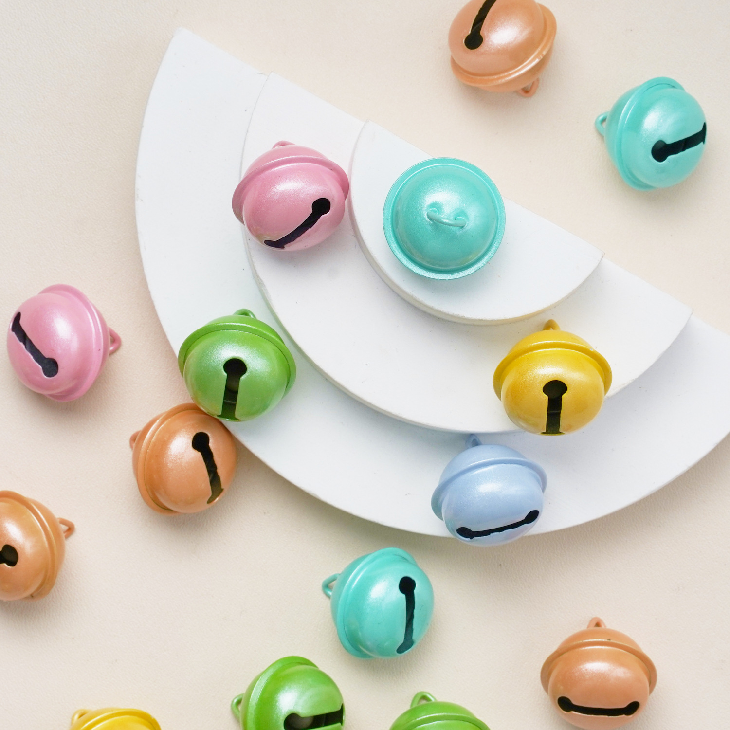 Pearlescent bell ~ New colorful lacquered pet bell keychain, mobile phone chain, bell diy accessory material pendant pic 13